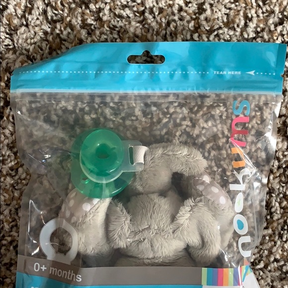 Nookums Paci-Plushies Buddies Elephant - Picture 4 of 9